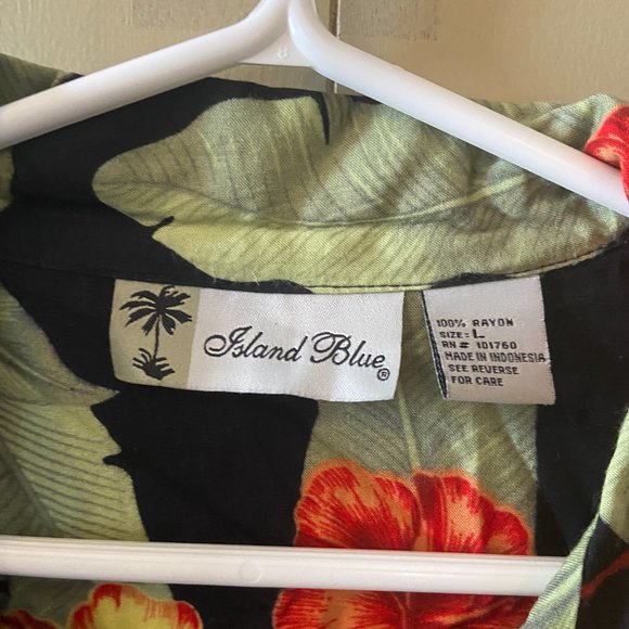 Tropical Hawaiian Shirt - Picture 2 of 3